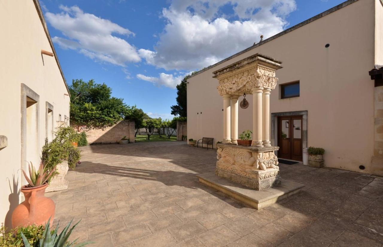 Masseria Li Campi Cavallino di Lecce Exterior foto